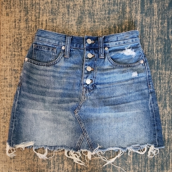 Madewell Dresses & Skirts - Madewell A line Denim  skirt size 26